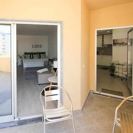 Διαμέρισμα Rocha Tropical