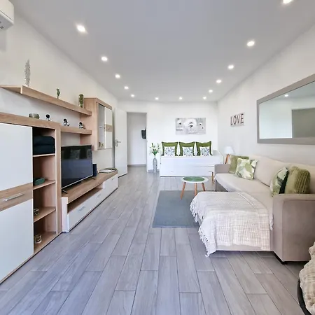 Rocha Tropical Apartamento