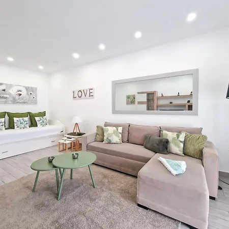 Rocha Tropical * بورتيماو